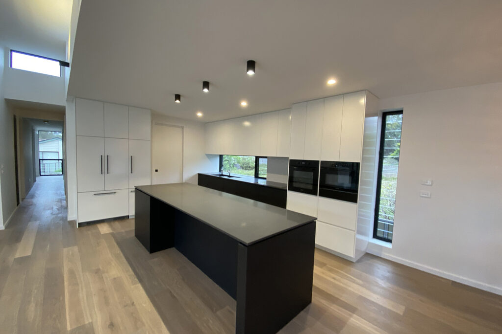 Surf Beach, Batemans Bay kitchen and hallway